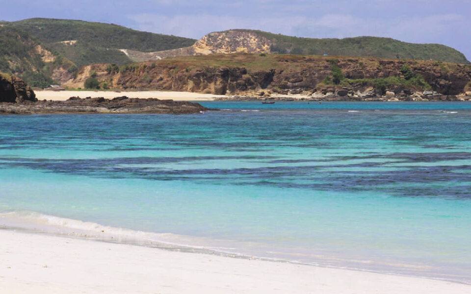 Explore Wisata Alam Pantai Kura Kura Lombok Timur